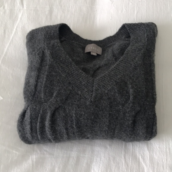 NWOT Charcoal Grey Acrylic Blend V Neck Boxy Sweater Size M - Picture 11 of 11